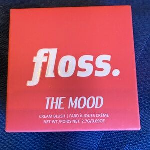 ❤️ 3/$25 Floss The Mood Cream Blush - Serene